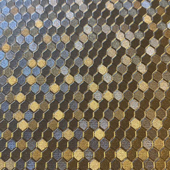 New tablet case with stylish pen and protective cover 7-3/4”x5-1/2 magnet close - Picture 4 of 13